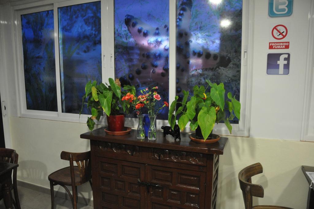 Hostal Tematico El Cid Fuengirola Dış mekan fotoğraf