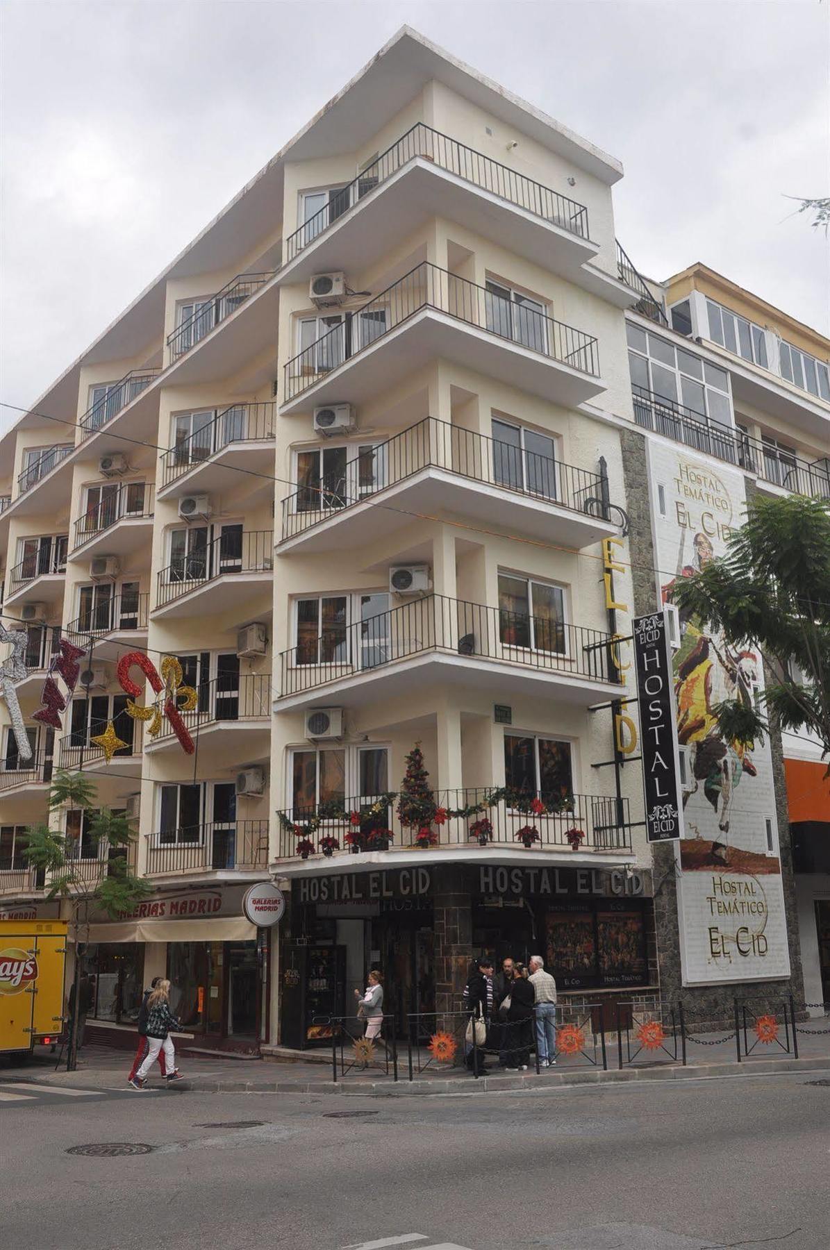 Hostal Tematico El Cid Fuengirola Dış mekan fotoğraf