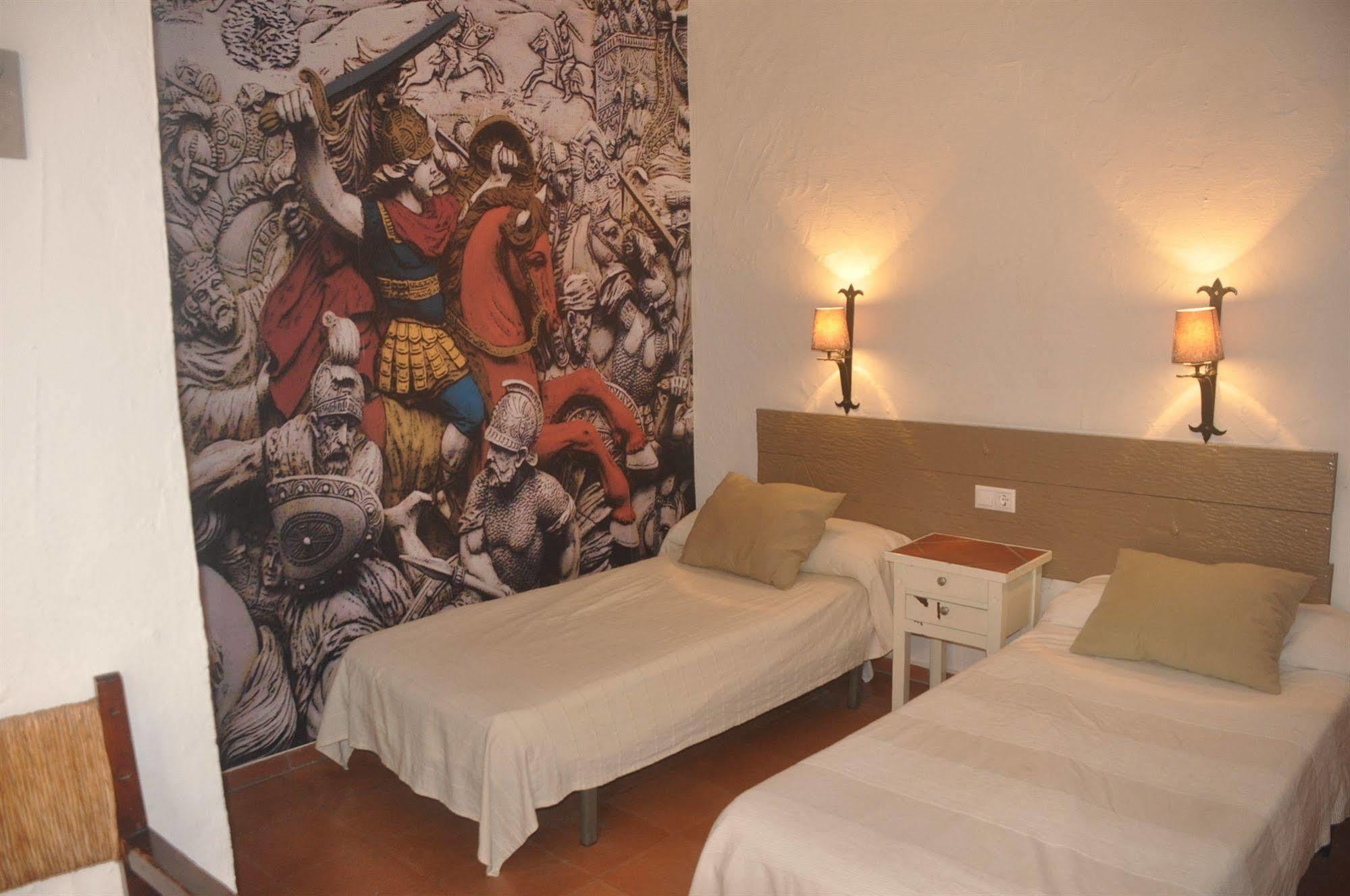 Hostal Tematico El Cid Fuengirola Dış mekan fotoğraf